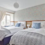Swallows Nest Дом отдыха