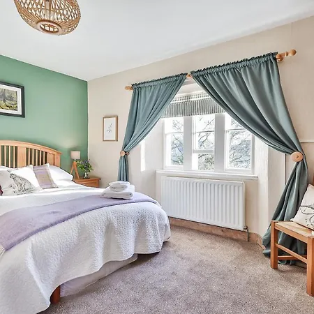 Swallows Nest * 克拉珀姆