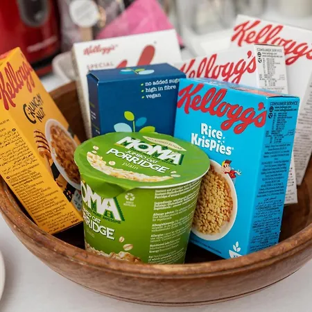 Swallows Nest * 克拉珀姆