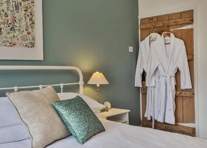 Holiday home Swallows Nest