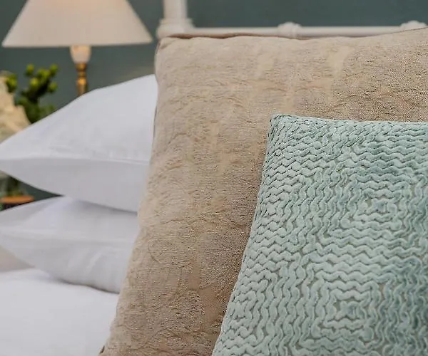 Swallows Nest Holiday home *