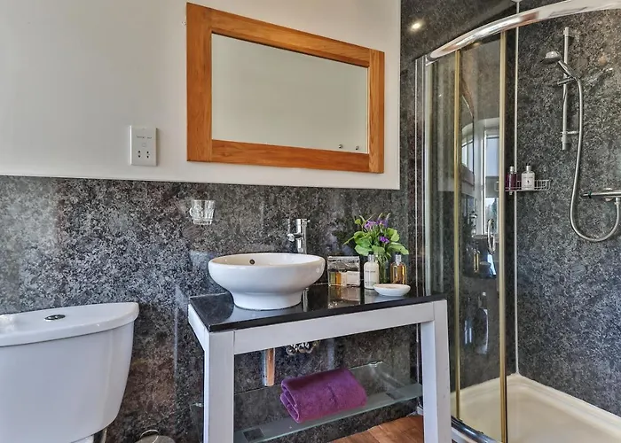 Holiday home Swallows Nest *