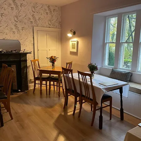 Swallows Nest Bed & Breakfast *