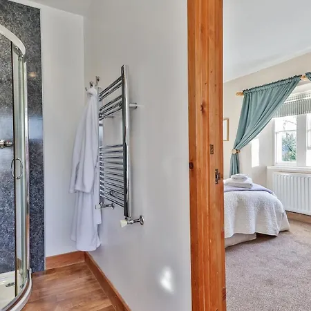 Bed & Breakfast Swallows Nest *