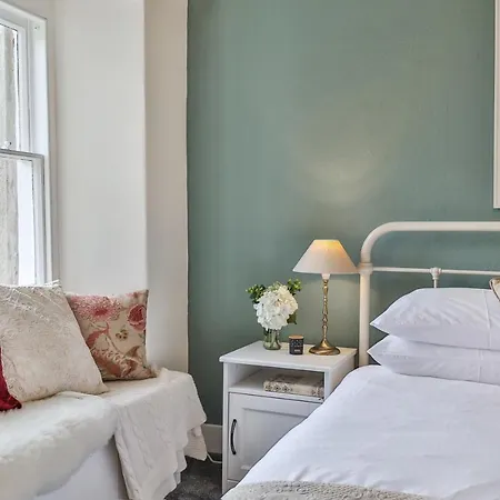Swallows Nest Bed & Breakfast